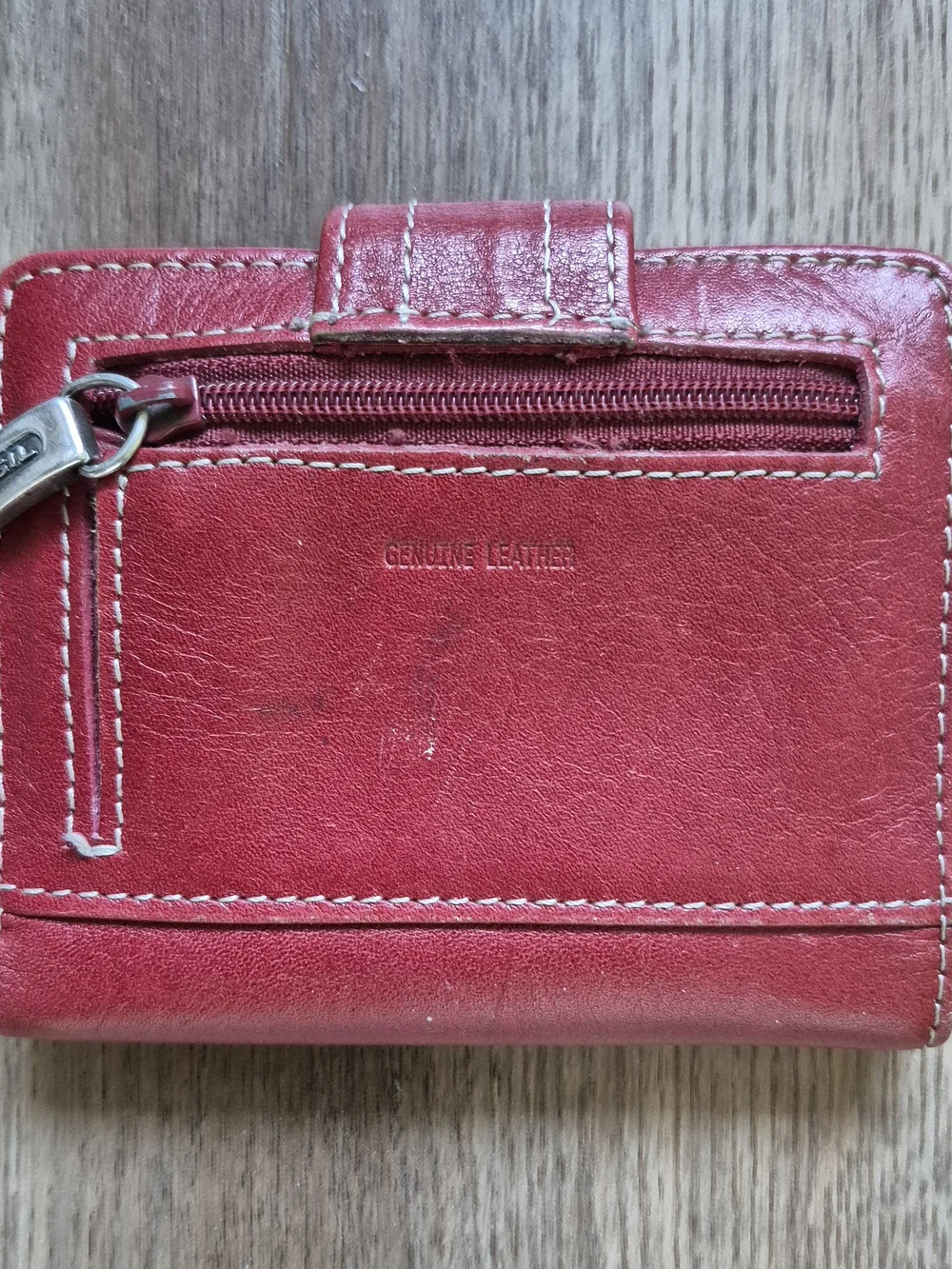Fossil Red Genuine Leather Bifold Wallet Card Holder Snap Closure
